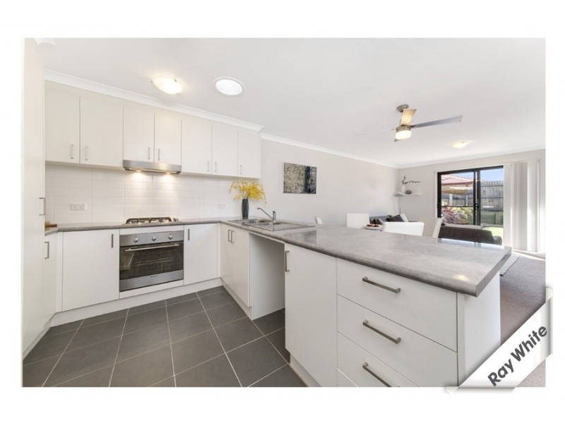 179 Macfarlane Burnet Avenue, Macgregor ACT 2615
