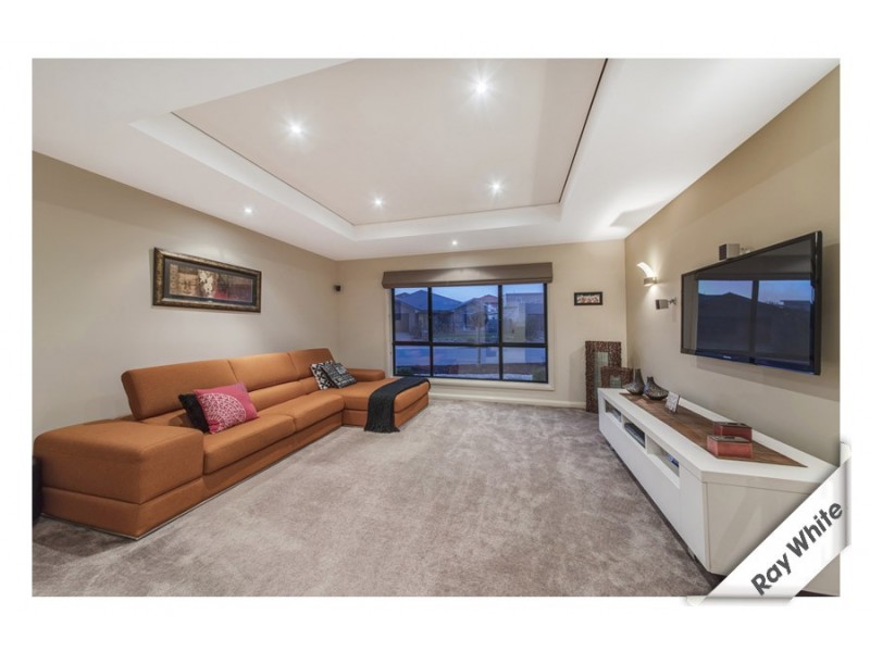 18 Heney Close, Mckellar ACT 2617