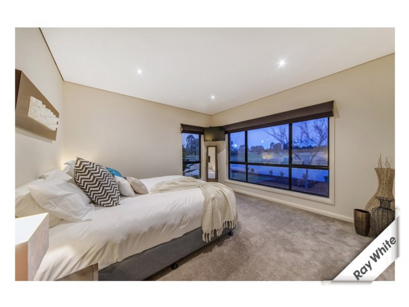 18 Heney Close, Mckellar ACT 2617