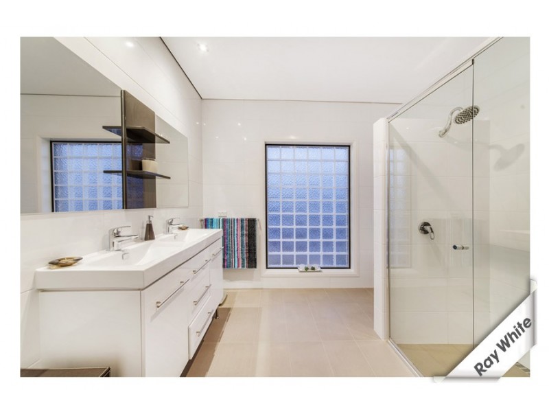 18 Heney Close, Mckellar ACT 2617