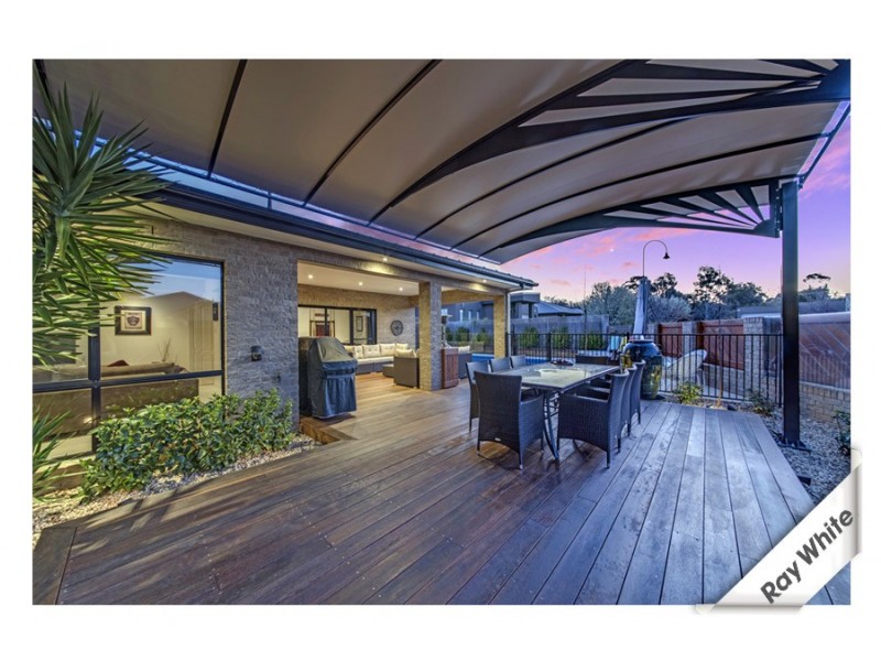 18 Heney Close, Mckellar ACT 2617