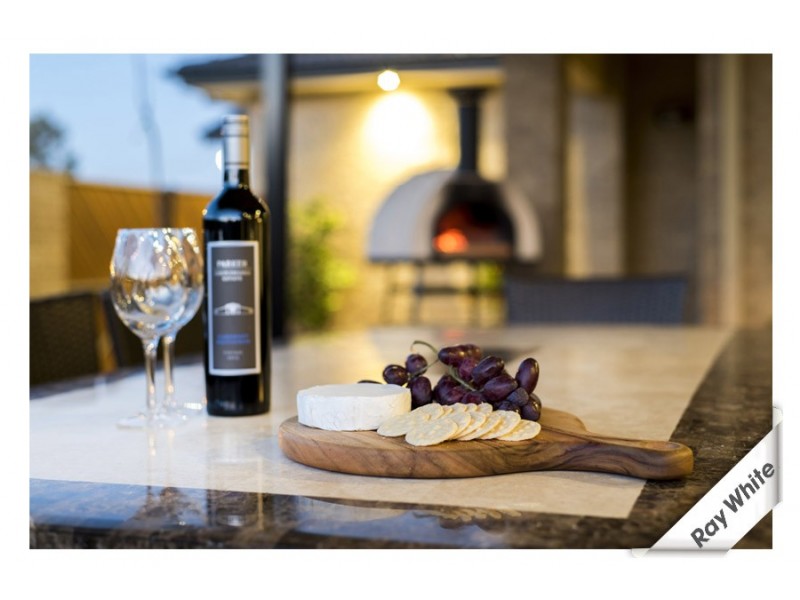 18 Heney Close, Mckellar ACT 2617