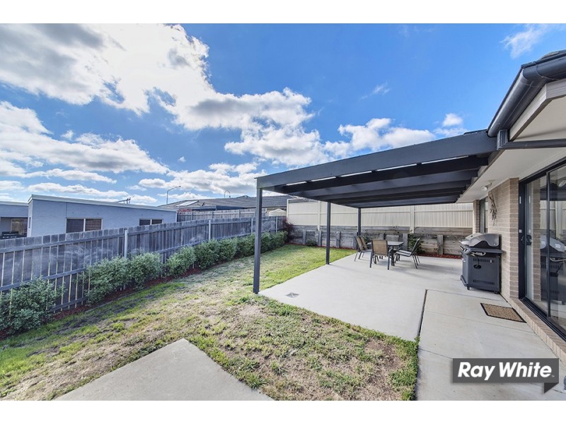 4 Clyde Finlay Street, Macgregor ACT 2615