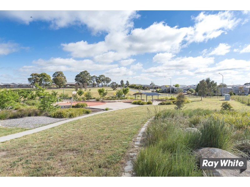 4 Clyde Finlay Street, Macgregor ACT 2615
