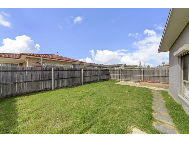 98 Hollows Circuit, Macgregor ACT 2615