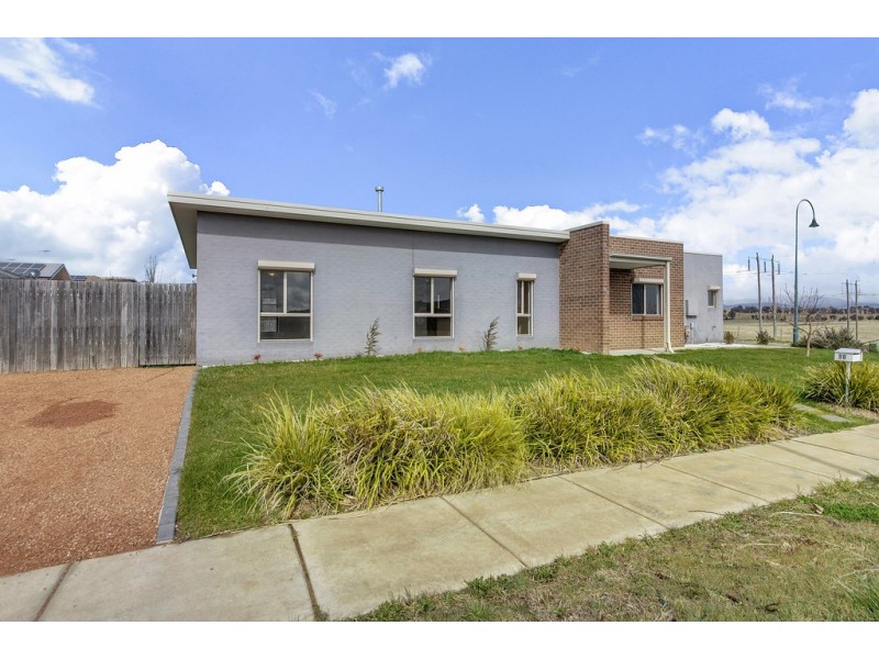 98 Hollows Circuit, Macgregor ACT 2615