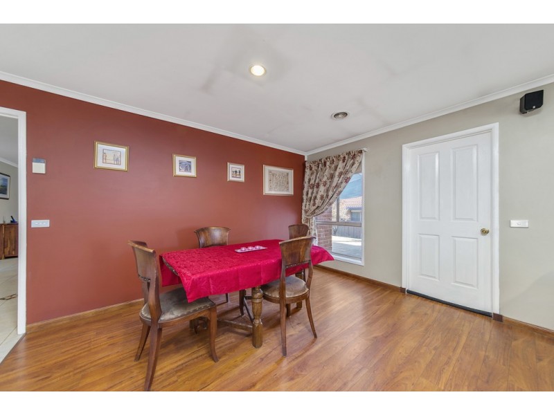 6 Lovely Close, Dunlop ACT 2615