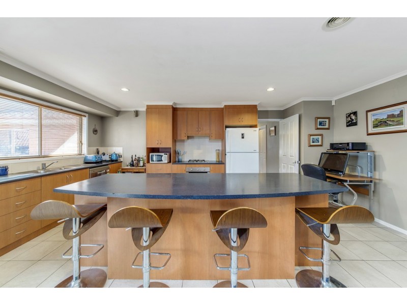 6 Lovely Close, Dunlop ACT 2615