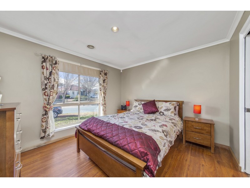 6 Lovely Close, Dunlop ACT 2615