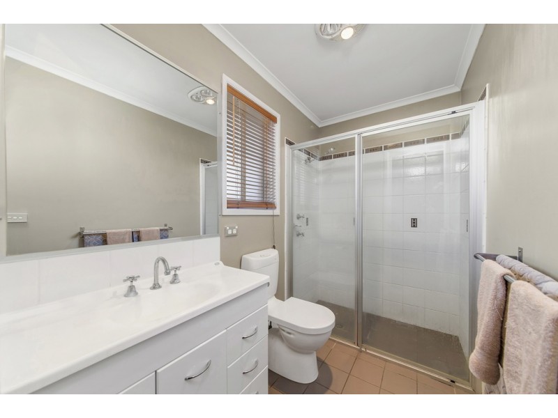 6 Lovely Close, Dunlop ACT 2615