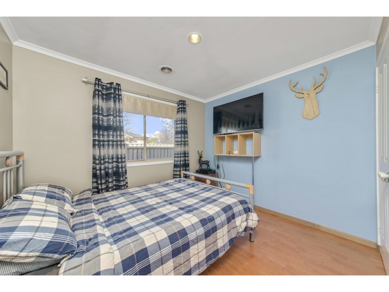 6 Lovely Close, Dunlop ACT 2615