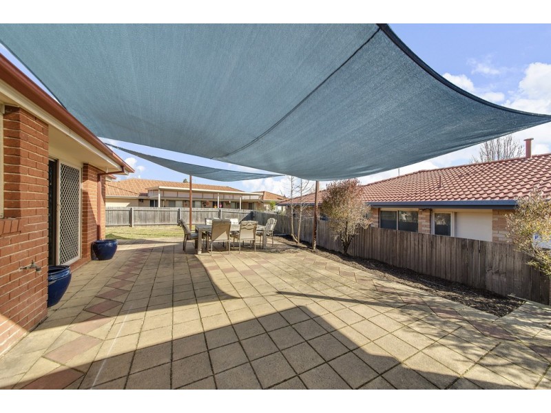 6 Lovely Close, Dunlop ACT 2615