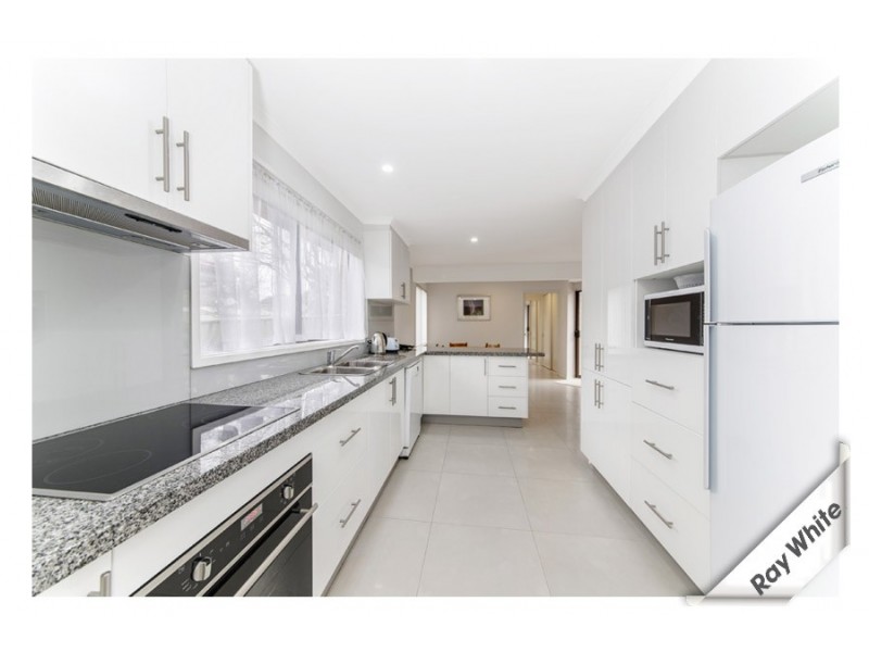 6 Hirst Place, Giralang ACT 2617