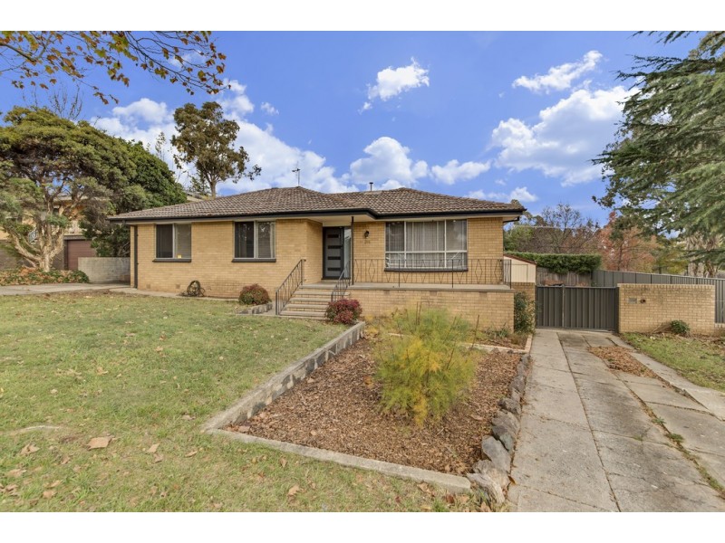 214 Osburn Drive, Macgregor ACT 2615