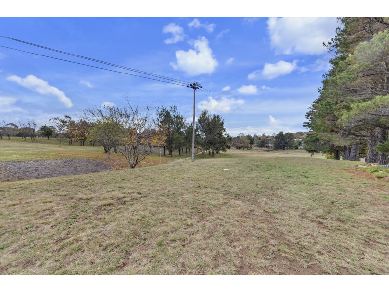 214 Osburn Drive, Macgregor ACT 2615