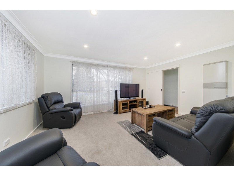 214 Osburn Drive, Macgregor ACT 2615