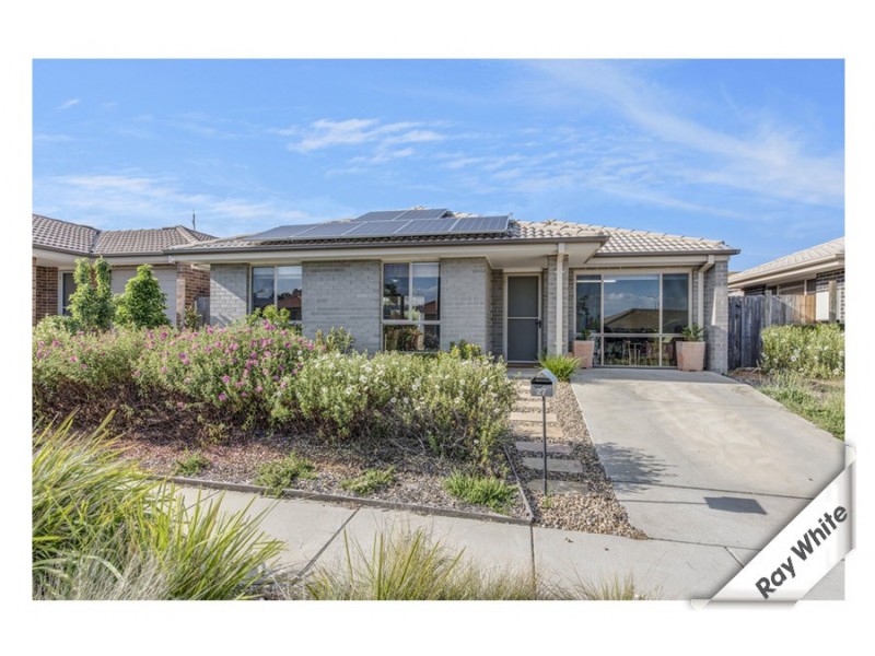 27 Clyde Finlay Street, Macgregor ACT 2615