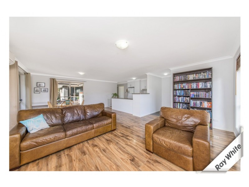 27 Clyde Finlay Street, Macgregor ACT 2615