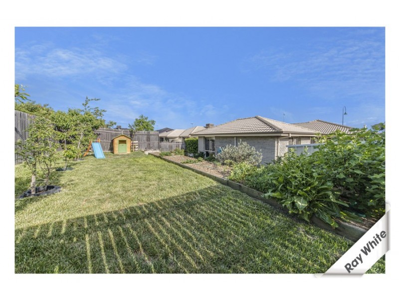 27 Clyde Finlay Street, Macgregor ACT 2615