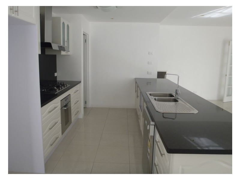 10 Roxburgh Street, Franklin ACT 2913