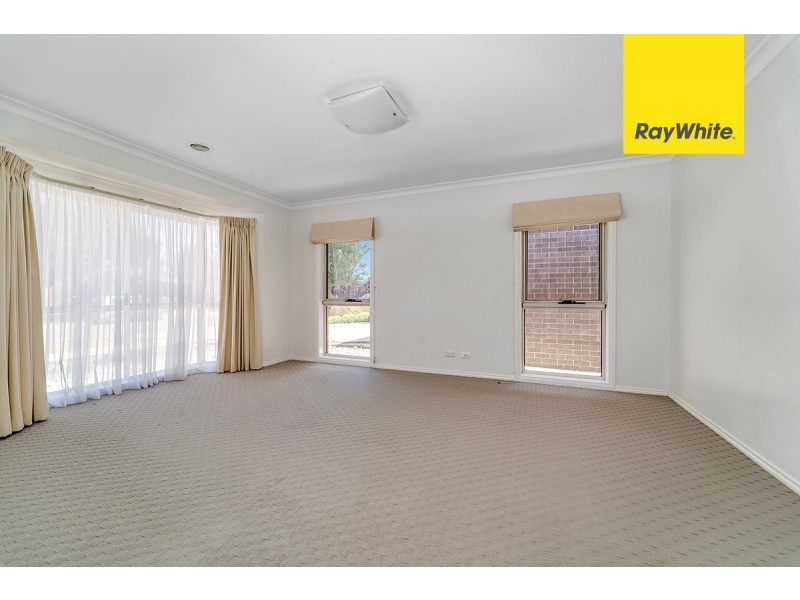 6 Joan Long Street, Franklin ACT 2913