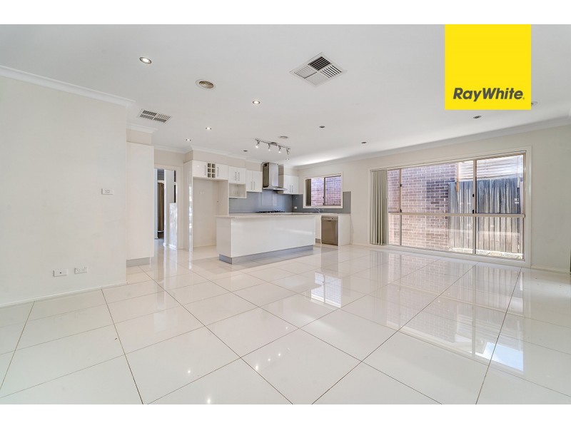 6 Joan Long Street, Franklin ACT 2913