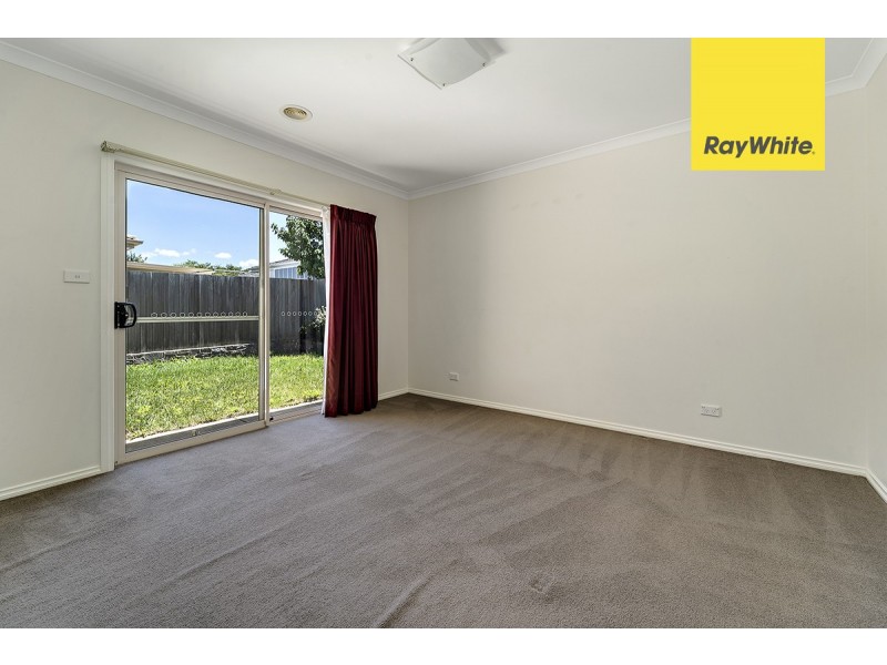 6 Joan Long Street, Franklin ACT 2913