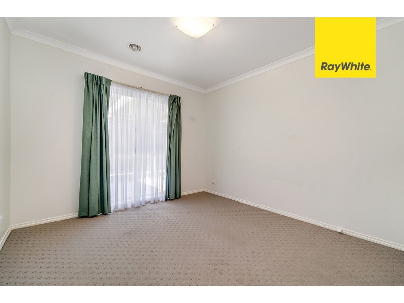 6 Joan Long Street, Franklin ACT 2913