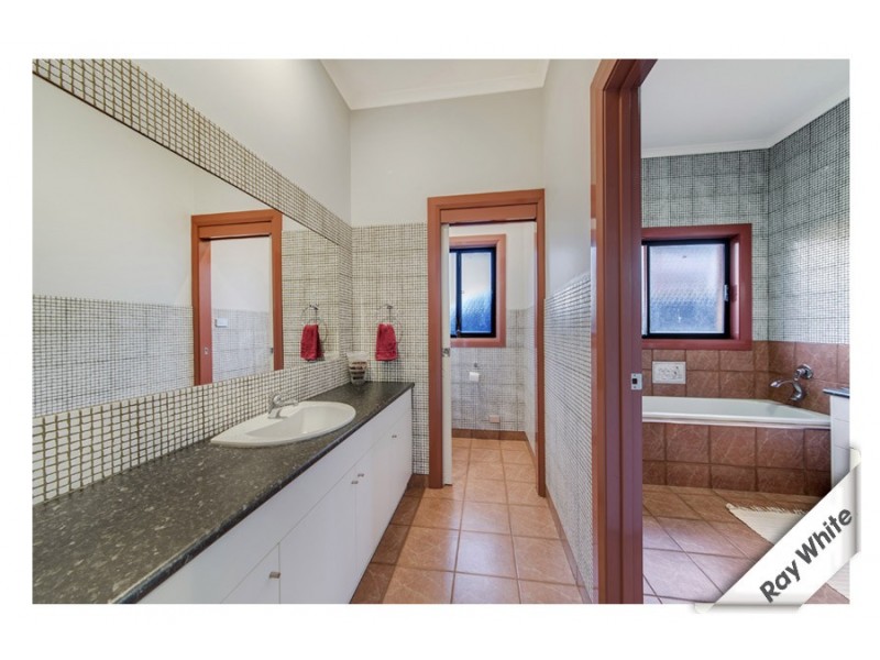 6 Tangari Street, Ngunnawal ACT 2913