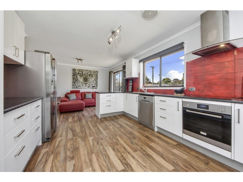 103 Ratcliffe Crescent, Florey ACT 2615