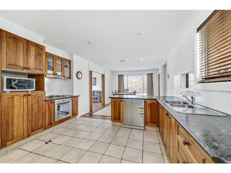 2 Kieran Place, Holt ACT 2615