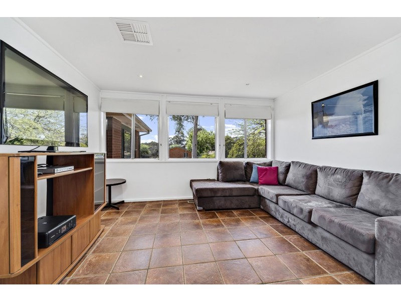 2 Kieran Place, Holt ACT 2615