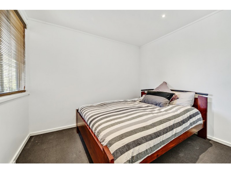 2 Kieran Place, Holt ACT 2615