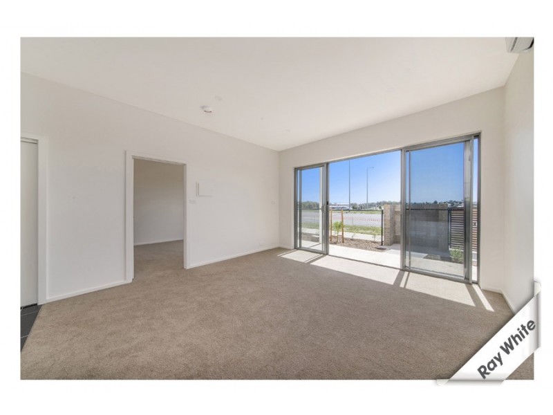 8/84 Kings Canyon Street, Harrison ACT 2914