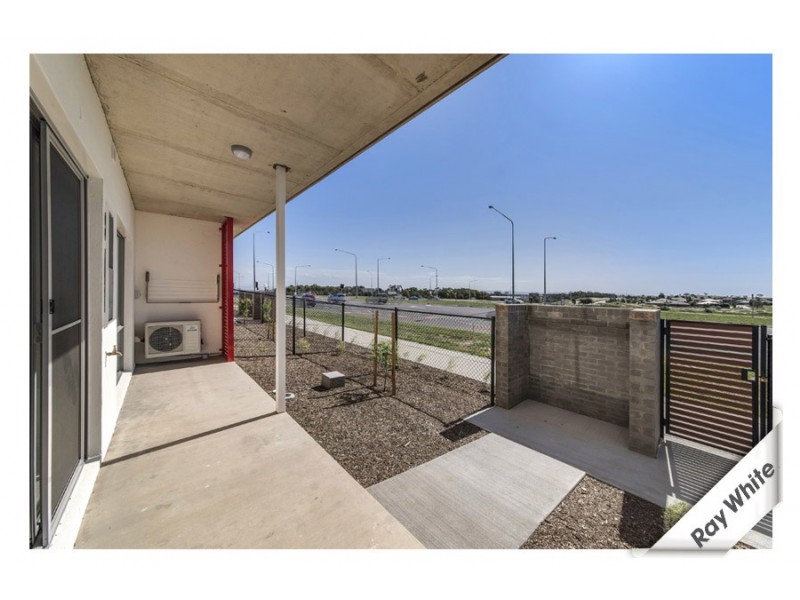 8/84 Kings Canyon Street, Harrison ACT 2914