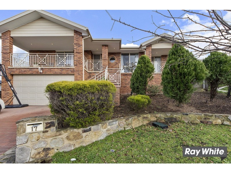 17 Bunduluk Crescent, Ngunnawal ACT 2913
