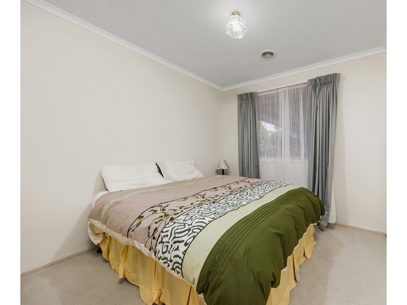 17 Bunduluk Crescent, Ngunnawal ACT 2913