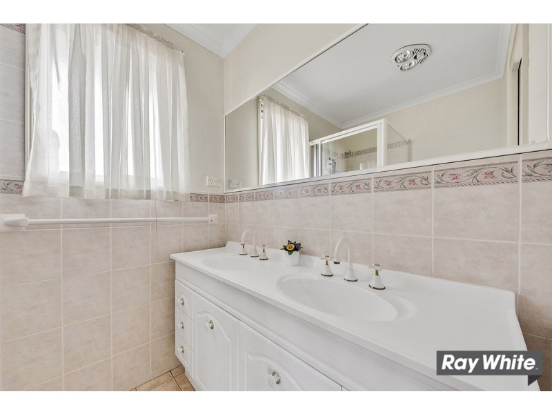 17 Bunduluk Crescent, Ngunnawal ACT 2913