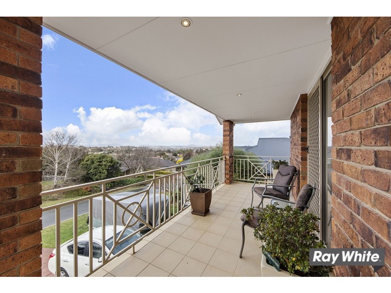 17 Bunduluk Crescent, Ngunnawal ACT 2913