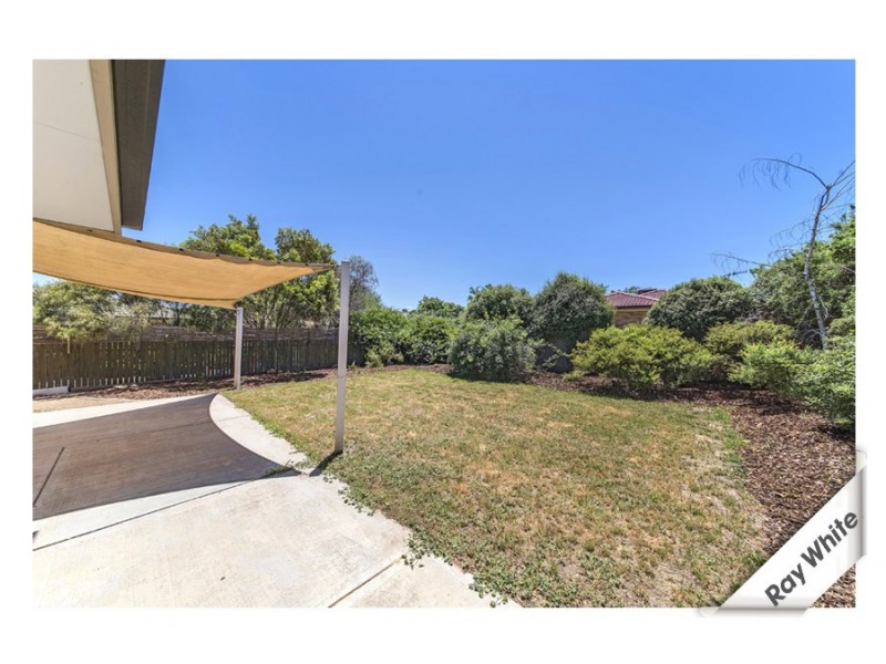 13 Bedourie Street, Dunlop ACT 2615