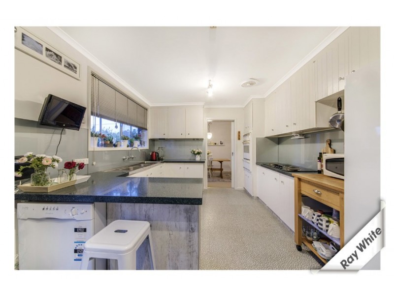15 Gillespie Street, Weetangera ACT 2614