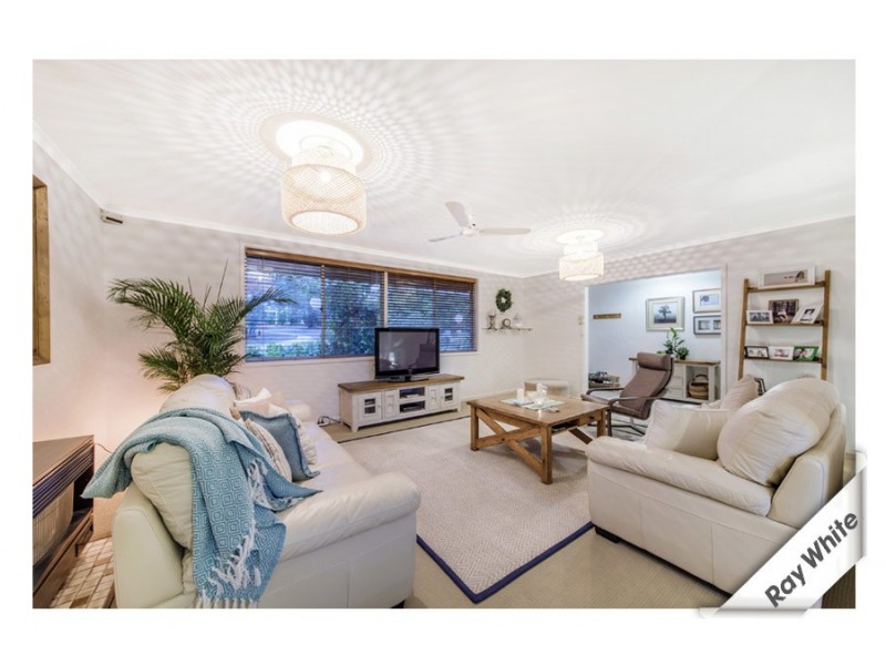 15 Gillespie Street, Weetangera ACT 2614