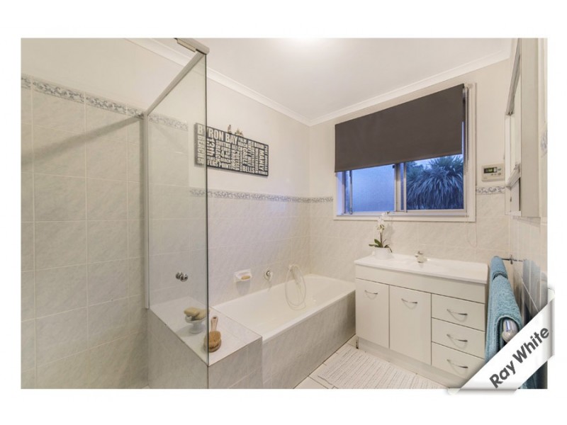 15 Gillespie Street, Weetangera ACT 2614