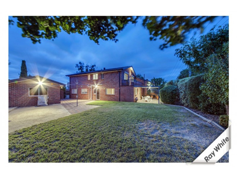 11 Priestley Place, Florey ACT 2615