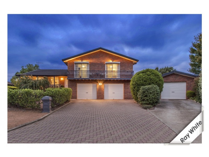 11 Priestley Place, Florey ACT 2615