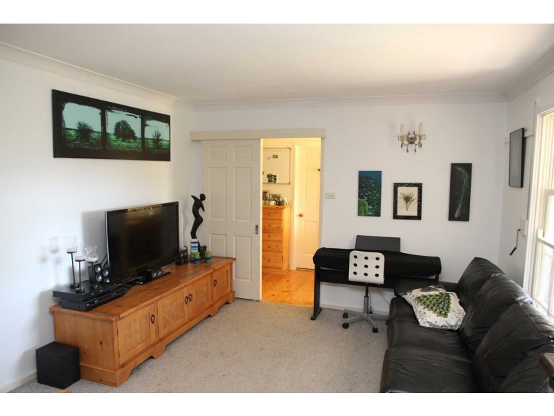 24 Longworth Place, Holt ACT 2615