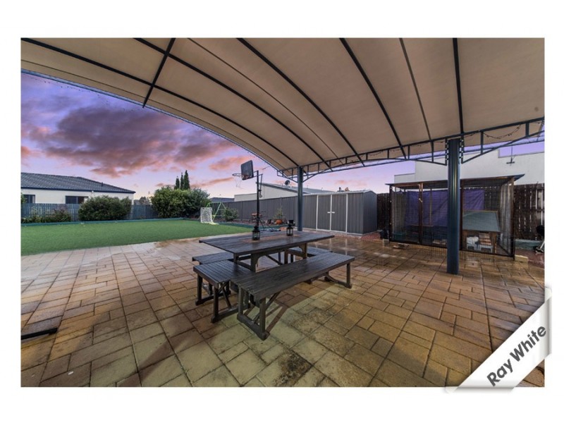 6 Pallin Street, Gungahlin ACT 2912