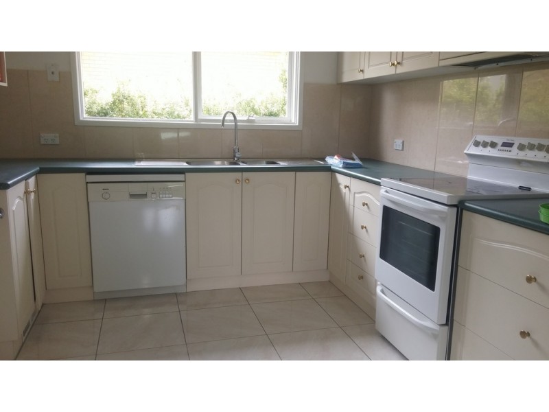 5 Belconnen Way, Weetangera ACT 2614