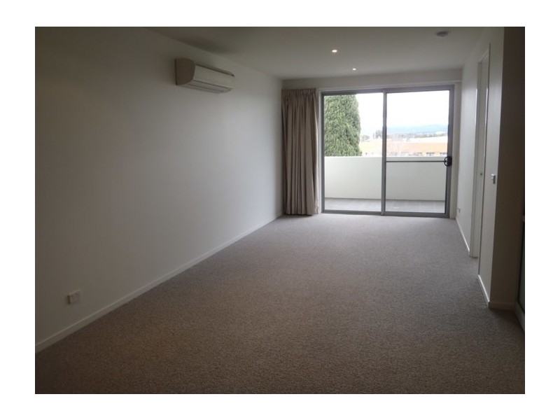30/76 Leichardt Street, Kingston ACT 2604