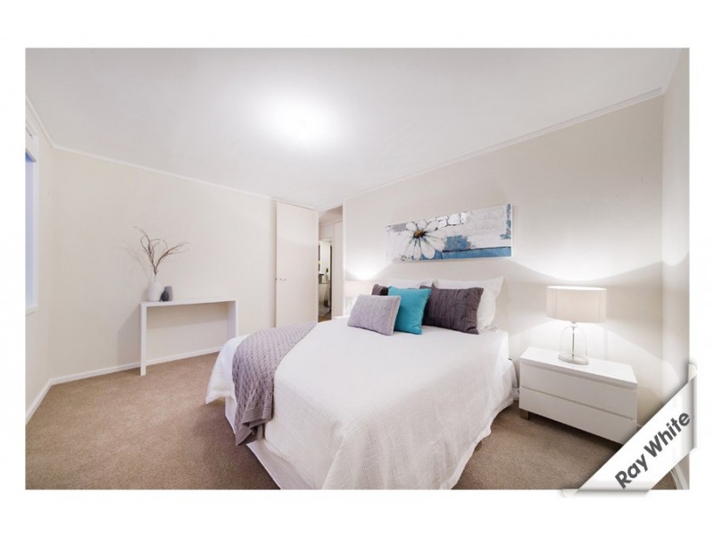 6 Holland Street, Macgregor ACT 2615